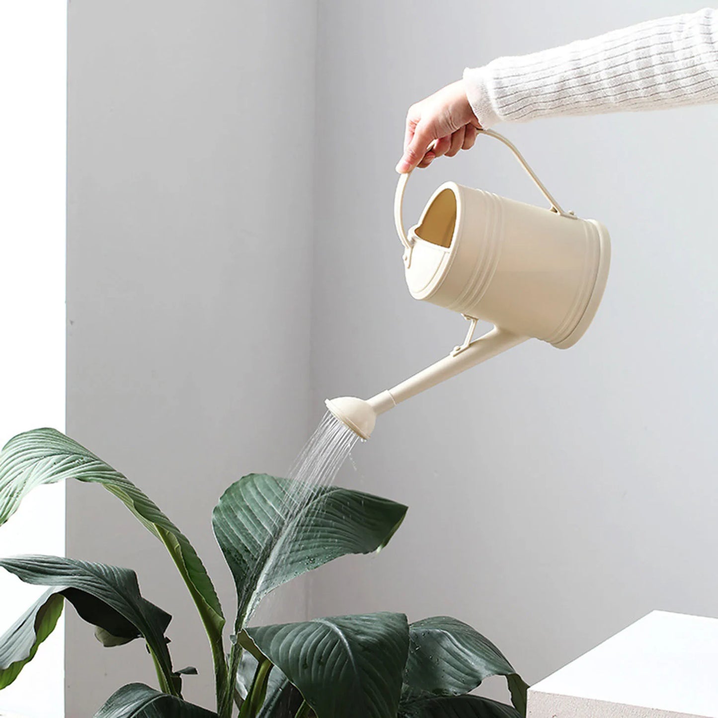 Watering Can Gardening Tool Accessories with Handle Lightweight Sprinkling 