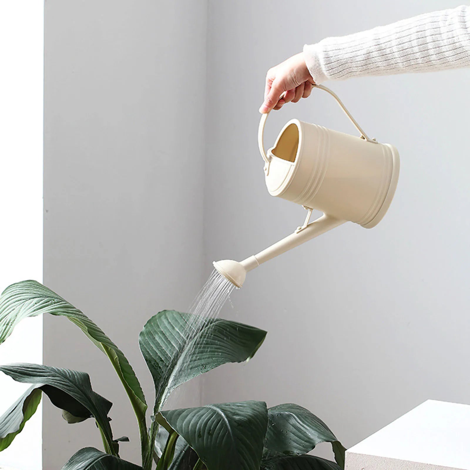 Watering Can Gardening Tool Accessories with Handle Lightweight Sprinkling 