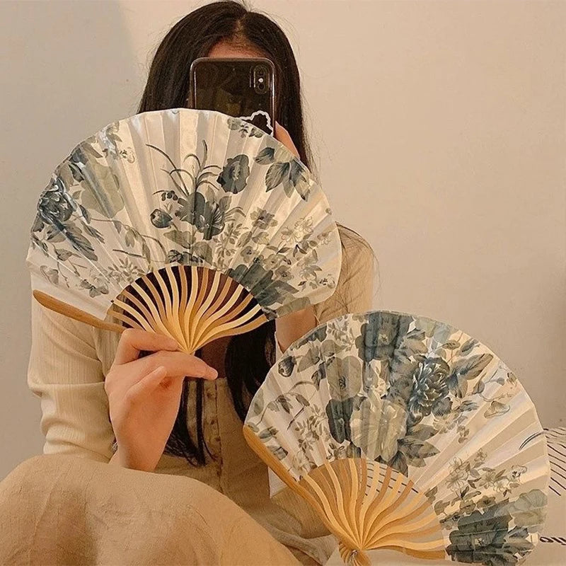Chinese Style Silk Folding Fan – Vintage Bamboo Hand Fan