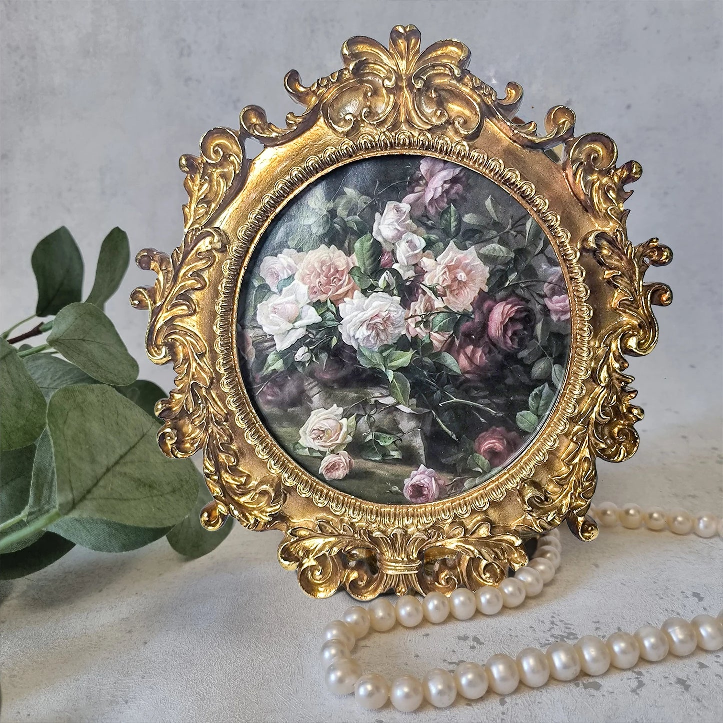 Royal Style Embossed Holder Photo Frame Elegantly Gold Wall Tabletop 