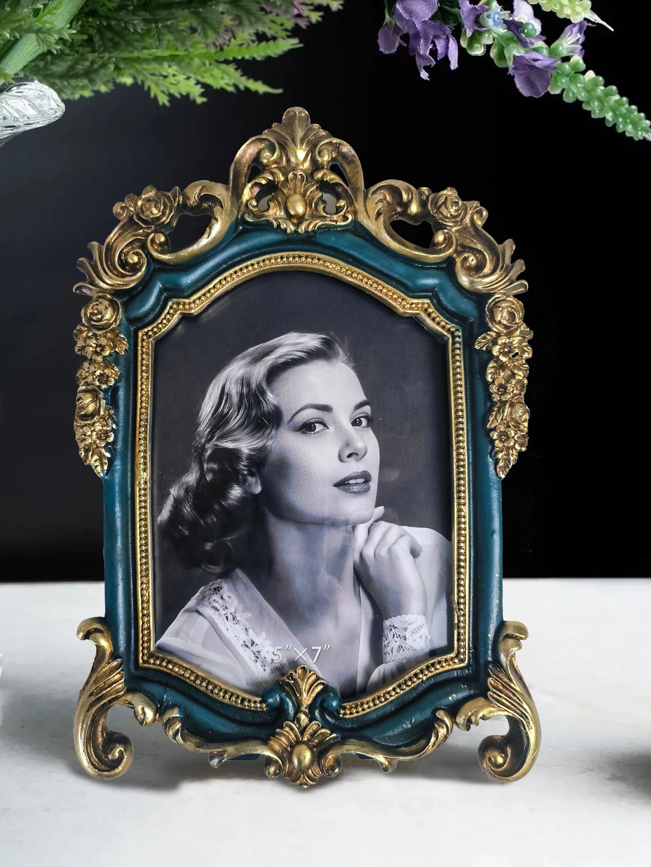 Royal Style Embossed Holder Photo Frame Elegantly Gold Wall Tabletop 